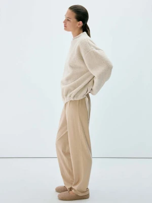 Sweter z baranka z regulowanym dołem beżowy - Kobieta - MANGO