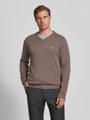 Sweter z dekoltem w serek FYNCH-HATTON