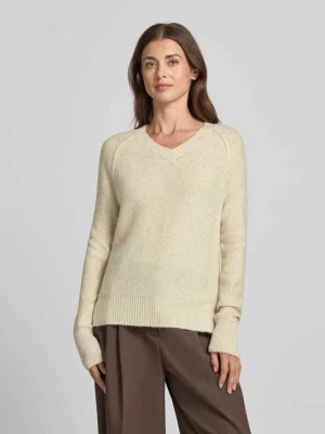 Sweter o kroju regular fit z dekoltem w serek Jake*s Écru