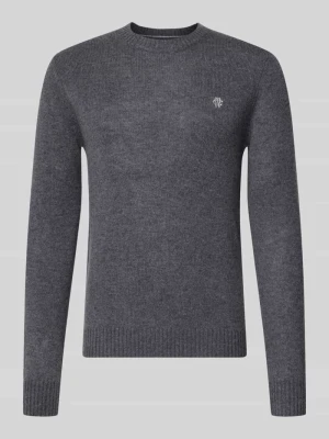 sweter z dzianiny krój slim fit z czystej wełny z wyhaftowanym logo MCNEAL Średnioszary melanż