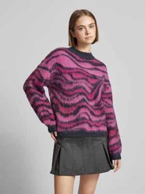 Sweter z dzianiny o kroju comfort fit z dodatkiem wełny ze wzorem na całej powierzchni model ‘NOELA’ Pieces