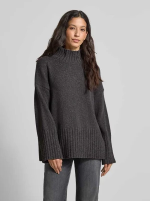 Sweter z dzianiny o kroju comfort fit z mieszanki bawełny i wełny model ‘SERENA’ Barbour