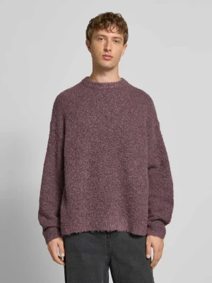 Sweter z dzianiny o kroju oversized z prążkowanymi wykończeniami Review X MATW