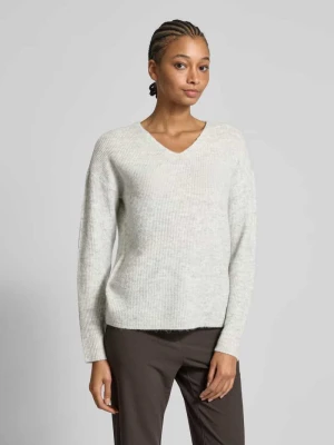 Sweter z dzianiny o kroju regular fit z dekoltem w serek model ‘CAMILLA’ Only