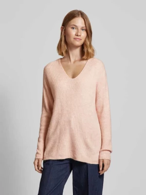 Sweter z dzianiny o kroju regular fit z dekoltem w serek model ‘CREWLEFILE’ Vero Moda