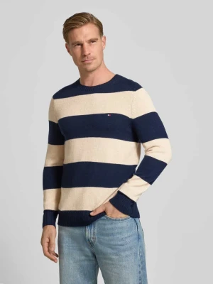 Sweter z dzianiny o kroju regular fit z delikatnej wełny Tommy Hilfiger