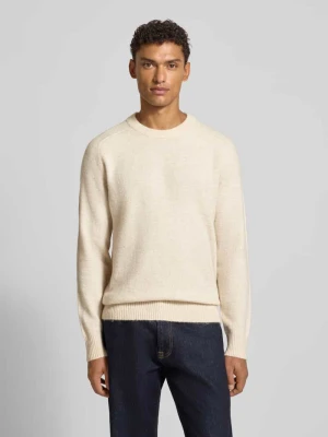 Sweter z dzianiny o kroju regular fit z dodatkiem wełny z alpaki model „RAI” Selected Złamany biały