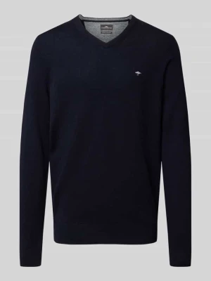 sweter z dzianiny o kroju regular fit z mieszanki bawełny z dodatkiem kaszmiru FYNCH-HATTON Granatowy