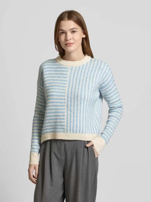 Sweter z dzianiny o kroju regular fit ze wzorem w paski model ‘URANUS’ Vero Moda