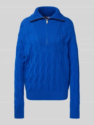 Sweter z dzianiny o kroju relaxed fit z czystej wełny ze ściegiem warkoczowym Tommy Hilfiger