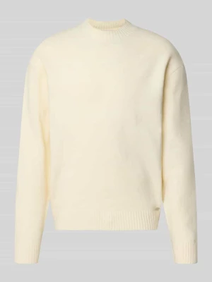 Sweter z dzianiny o kroju relaxed fit z mieszanki materiałów z dodatkiem bawełny REVIEW Écru
