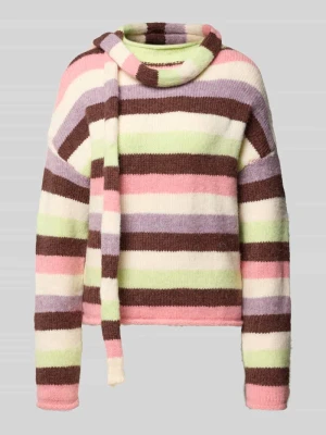 Sweter z dzianiny o kroju relaxed fit z przyszytym szalem Daisy Street Czekoladowy