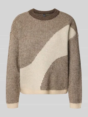 Sweter z dzianiny o luźnym kroju ze wzorem na całej powierzchni model ‘LINNA’ Pieces