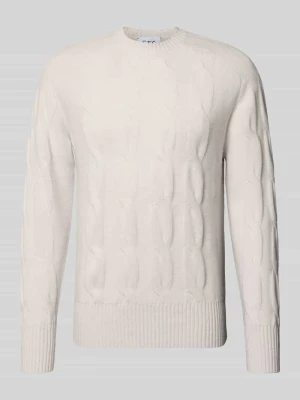 sweter z dzianiny z czystego kaszmiru ze ściegiem warkoczowym, krój regular fit FTC Cashmere Złamany biały