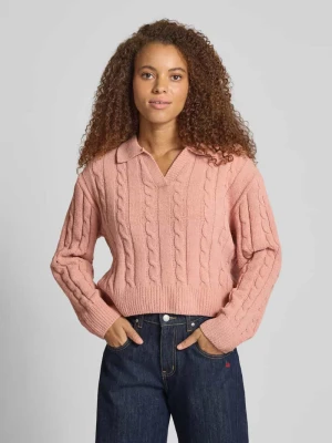 Sweter z dzianiny z dekoltem w serek i wykładanym kołnierzem REVIEW