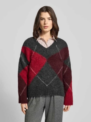 Sweter z dzianiny z dekoltem w serek Smith and Soul
