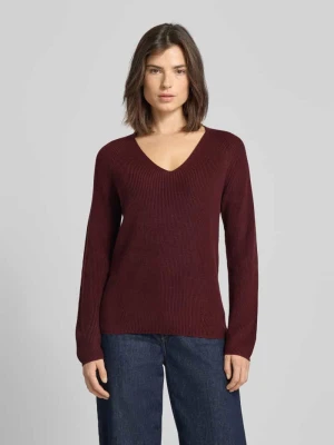 Sweter z dzianiny z dekoltem w serek Zero