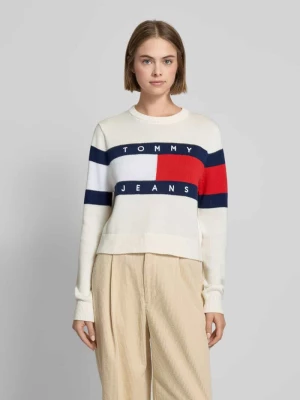 Sweter z dzianiny z detalem z logo model ‘CENTER FLAG’ Tommy Jeans