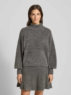 Sweter z golfem z efektownej przędzy model ‘LISTRA’ YAS