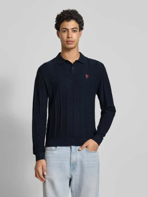 Sweter z dzianiny z fakturowanym wzorem i kołnierzykiem polo REVIEW