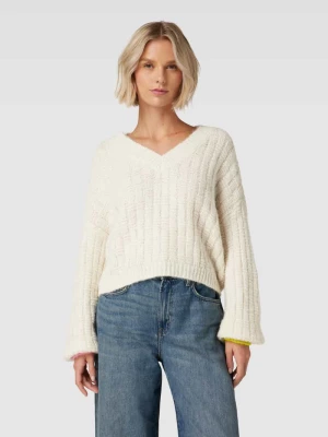 Sweter z dzianiny z fakturowanym wzorem model ‘INGRID’ Vero Moda