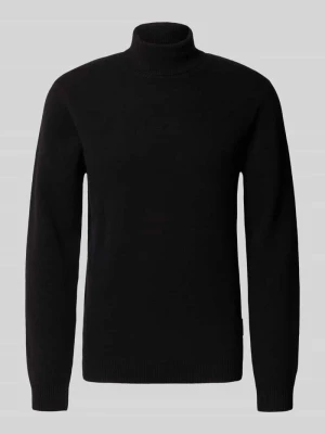 Sweter z dzianiny z golfem casual friday