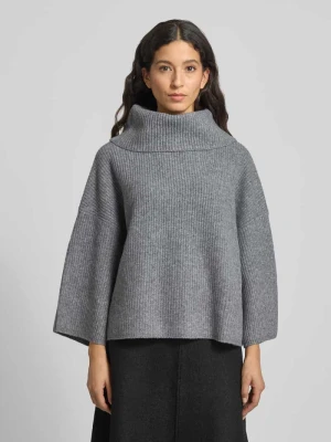 Sweter z dzianiny z golfem comma