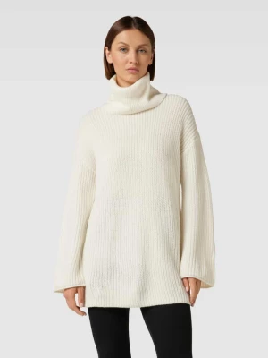 Sweter z dzianiny z golfem model ‘SAYLA’ Vero Moda