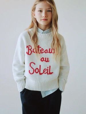 Sweter z dzianiny z haftem złamana biel - Dzieci - lata - MANGO KIDS