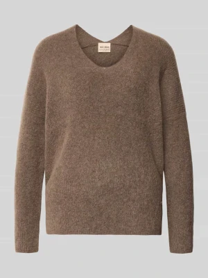 Sweter z dzianiny z mieszanka wełny z dekolt w serek model 'THORA' MOS MOSH