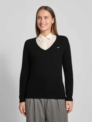 Sweter z dzianiny z mieszanki wełny jagnięcej z dekoltem w serek Gant