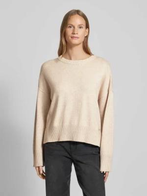 Sweter z dzianiny z mieszanki wiskozy z obniżonymi ramionami QS