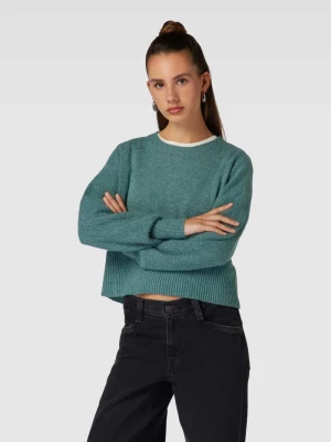 Sweter z dzianiny z obniżonymi ramionami model ‘Nella’ Noisy May