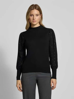 Sweter z dzianiny z obszyciem ozdobnymi kamieniami model ‘DOTKA’ FREE/QUENT