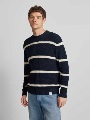 Sweter z dzianiny z okrągłym dekoltem model ‘Cairo’ Pepe Jeans