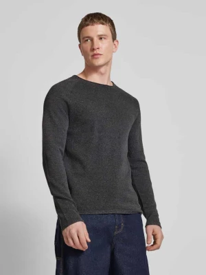 Sweter z dzianiny z okrągłym dekoltem model ‘HILL’ jack & jones