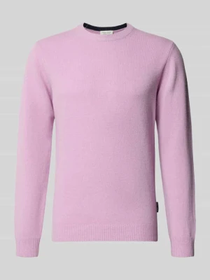 Sweter z dzianiny z okrągłym dekoltem model 'KARL' Casual Friday Jasnofioletowy