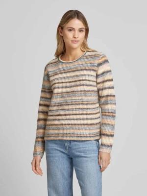 Sweter z dzianiny z okrągłym dekoltem model ‘SELLY’ FREE/QUENT