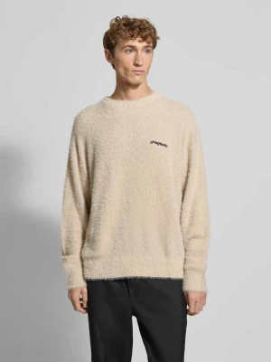 Sweter z dzianiny z okrągłym dekoltem model ‘Vernen’ Pegador