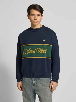 Sweter z dzianiny z okrągłym dekoltem PROHIBITED