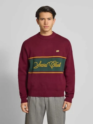 Sweter z dzianiny z okrągłym dekoltem PROHIBITED