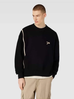 Sweter z dzianiny z paskami w kontrastowym kolorze model ‘DEARY’ Pegador