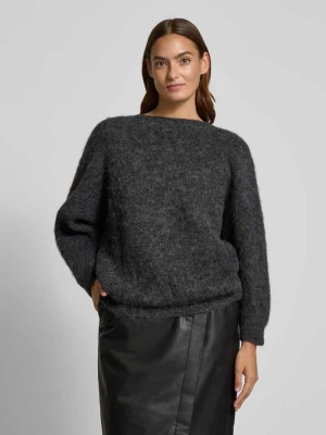 Sweter z dzianiny z prążkowanymi wykończeniami Bash