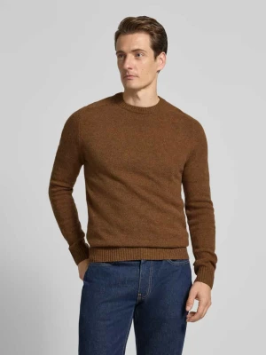 Sweter z dzianiny o kroju regular fit z czystej wełny MCNEAL Koniakowy melanż