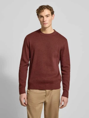 Sweter z dzianiny z prążkowanymi wykończeniami model ‘BLAMILANO’ Jack & Jones Premium
