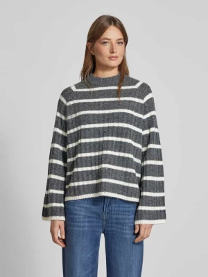 Sweter z dzianiny z prążkowanymi wykończeniami model ‘Marianne’ b.Young