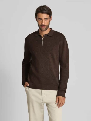 Sweter z dzianiny z prążkowanymi wykończeniami model ‘MILANO’ Jack & Jones Premium