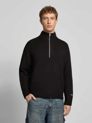 Sweter z dzianiny z prążkowanymi wykończeniami model ‘NORREBRO’ jack & jones