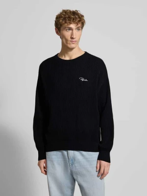 Sweter z dzianiny z prążkowanymi wykończeniami Pegador
