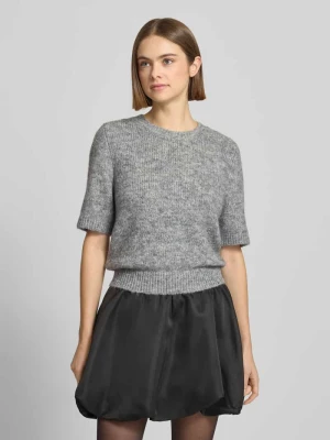 Sweter z dzianiny z rękawem o dł. 1/2 i okrągłym dekoltem Gina Tricot